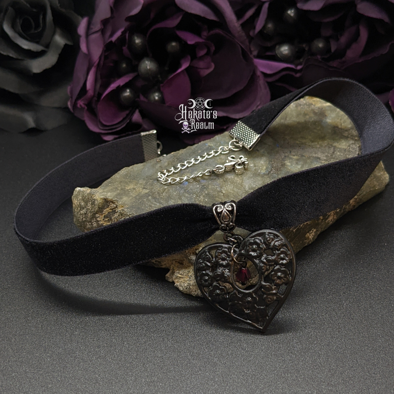Garnet Black Heart Choker