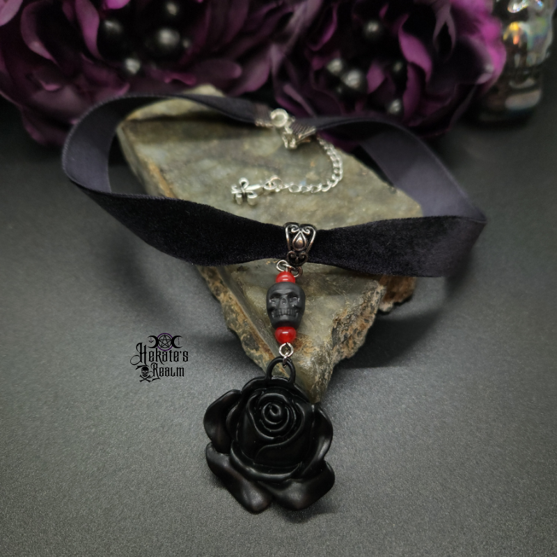 Black Skull Rose Velvet Choker