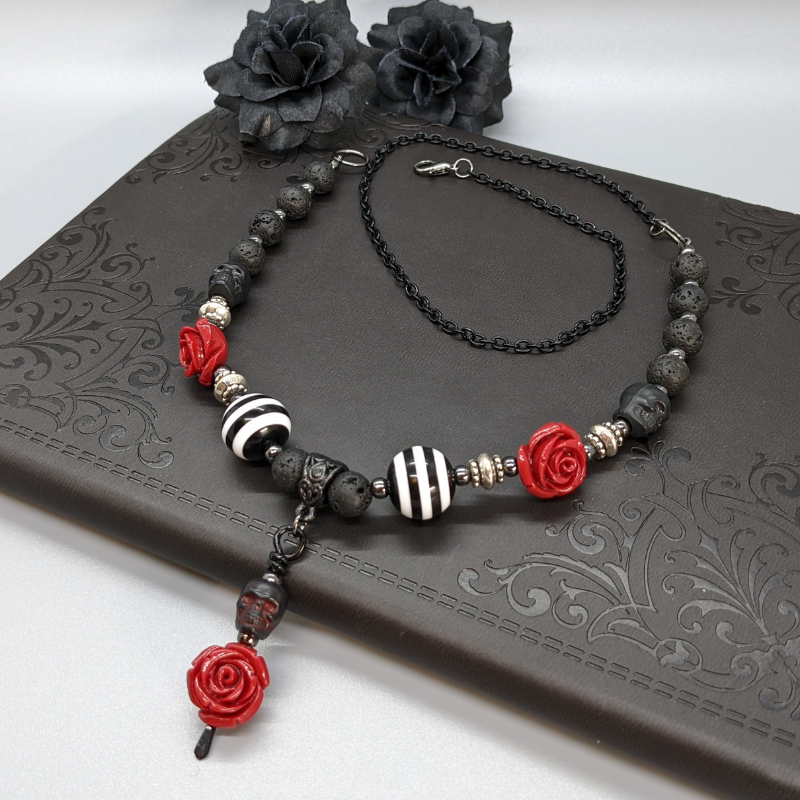 Morticia Adjustable Necklace